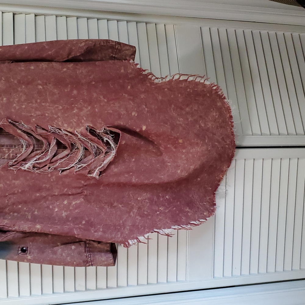 Distressed Button-Up Shirt with Frayed Hem - Picture 9 of 9